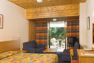 Pendeli Hotel Platres Esterno foto